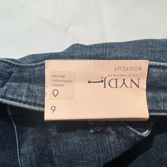 New NYDJ Barbara boot cut jeans women’s size 6 - Picture 5 of 5
